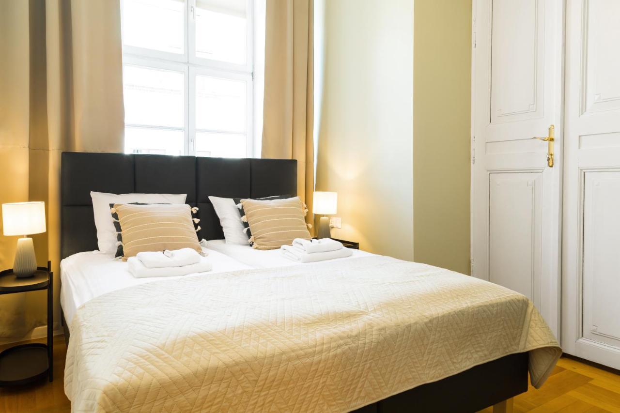 Glamorous Apartment In Heart Of Old Town Krakow Luaran gambar