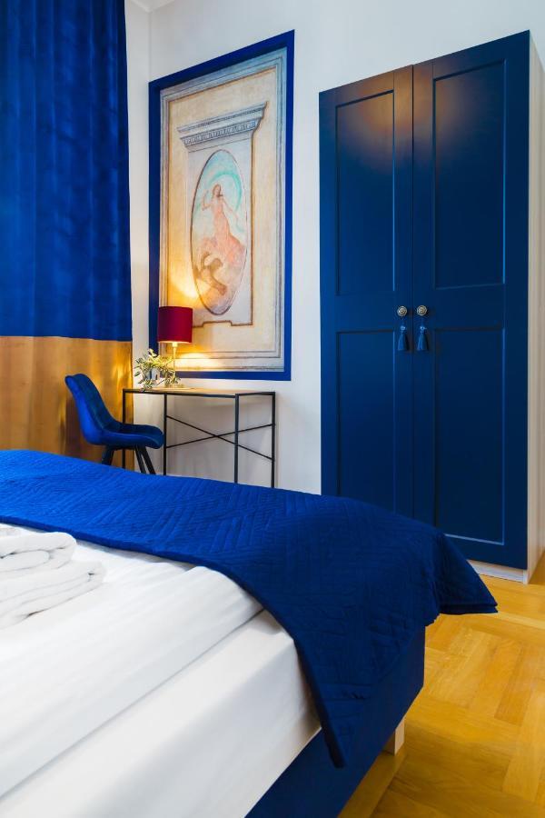 Glamorous Apartment In Heart Of Old Town Krakow Luaran gambar