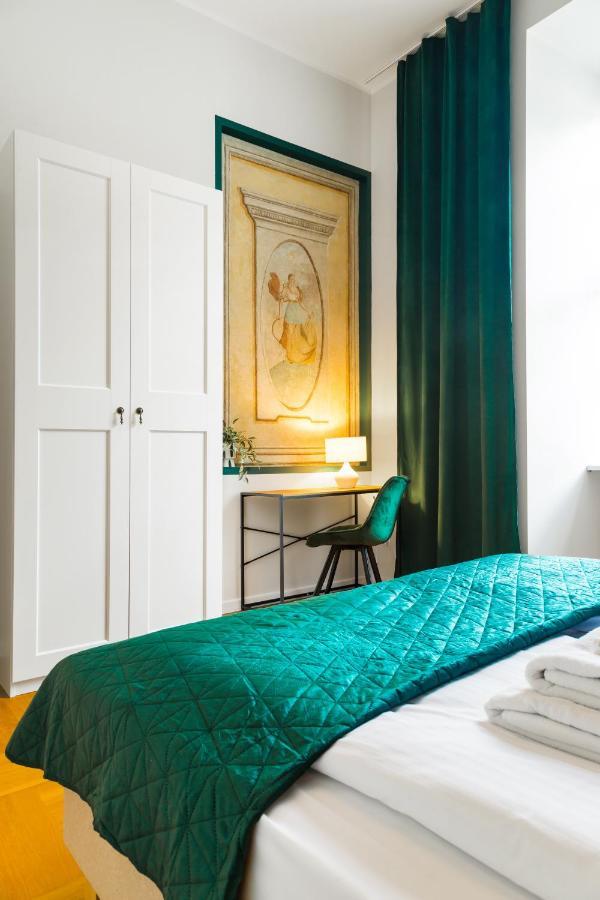 Glamorous Apartment In Heart Of Old Town Krakow Luaran gambar