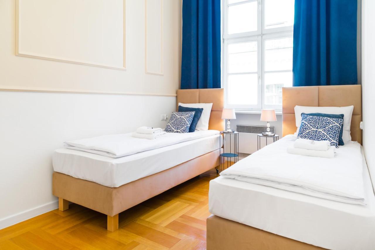 Glamorous Apartment In Heart Of Old Town Krakow Luaran gambar