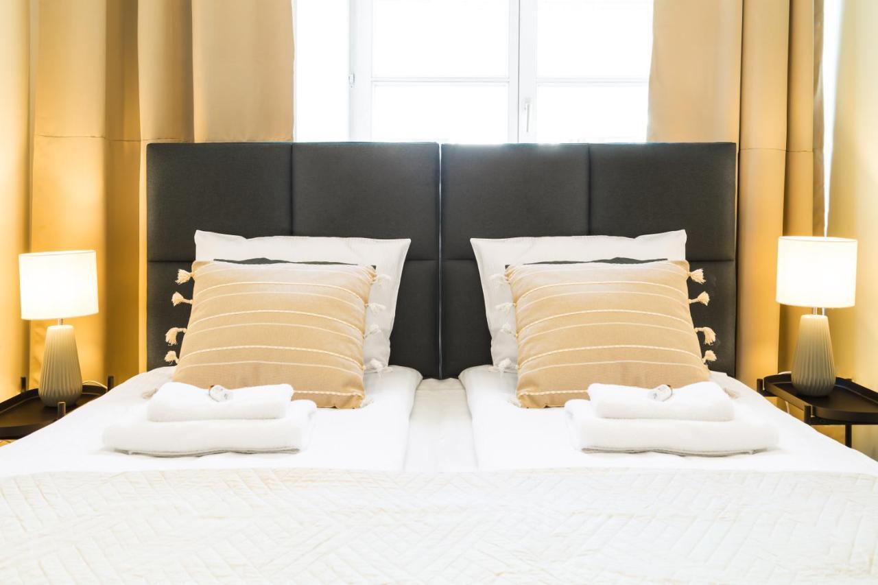 Glamorous Apartment In Heart Of Old Town Krakow Luaran gambar