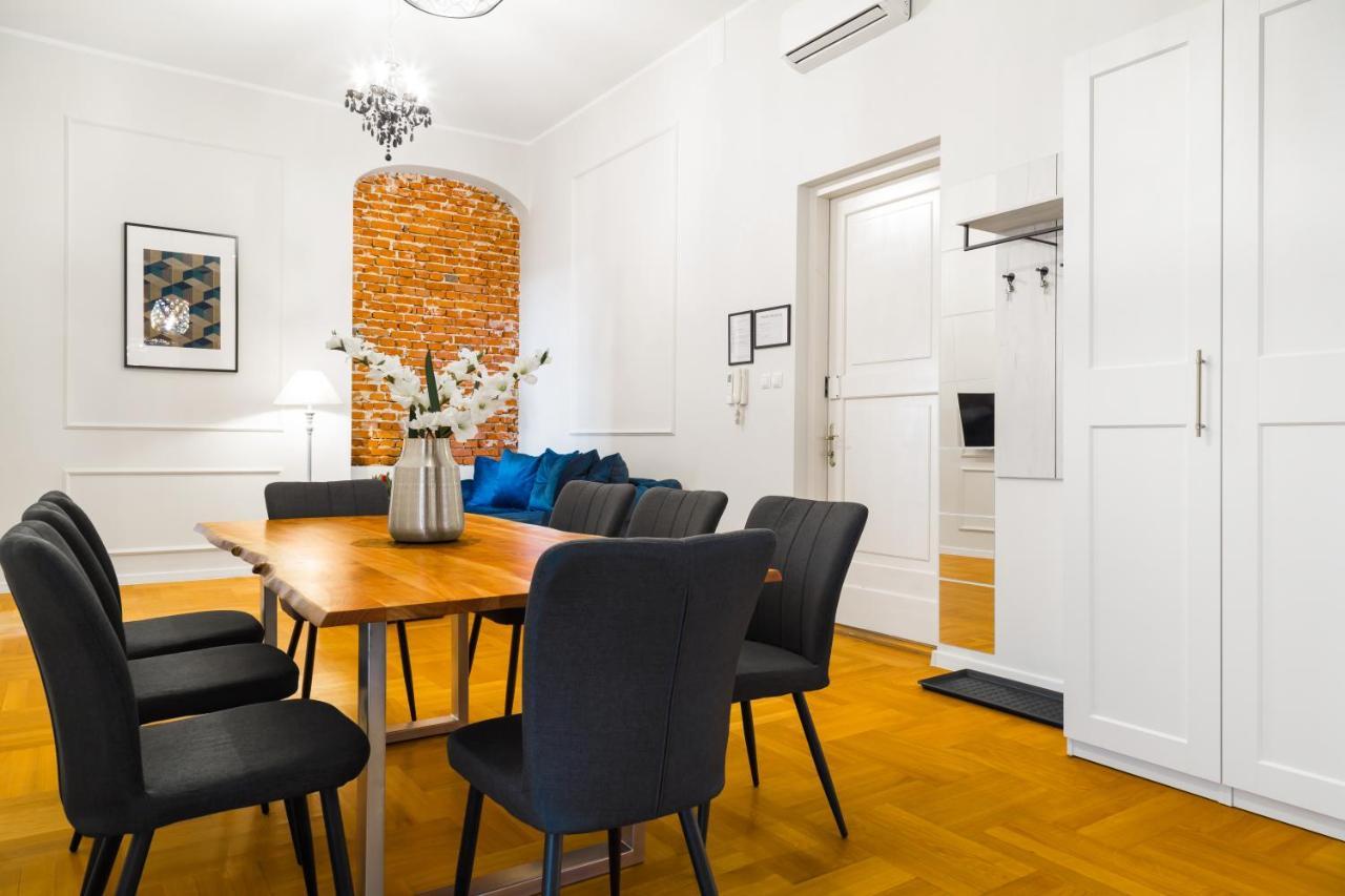 Glamorous Apartment In Heart Of Old Town Krakow Luaran gambar