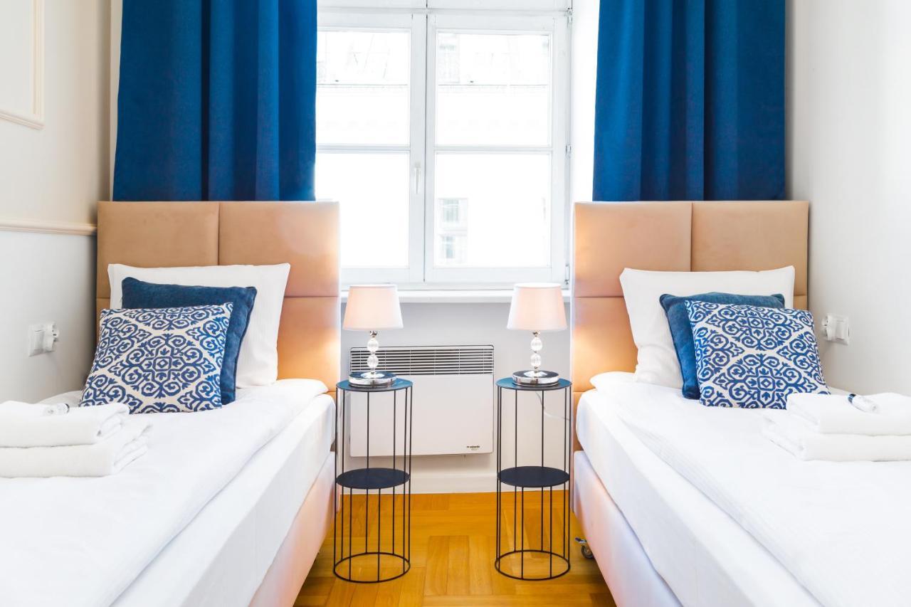 Glamorous Apartment In Heart Of Old Town Krakow Luaran gambar