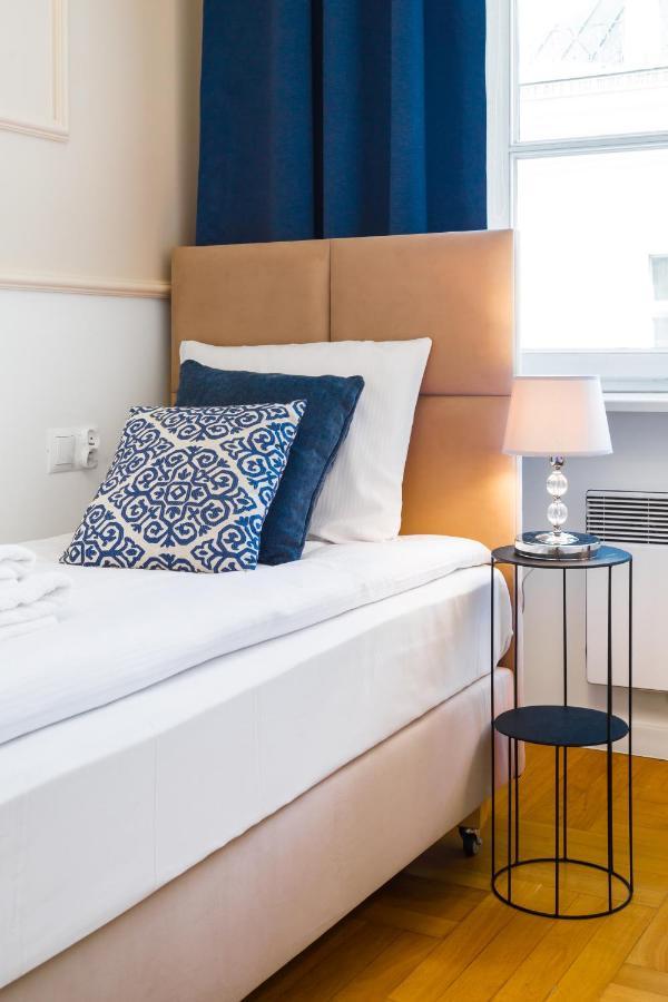 Glamorous Apartment In Heart Of Old Town Krakow Luaran gambar